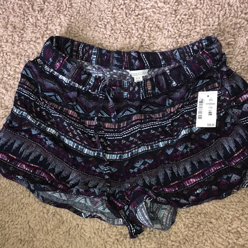 BRAND NEW Aztec Flowy Soft Shorts Size S